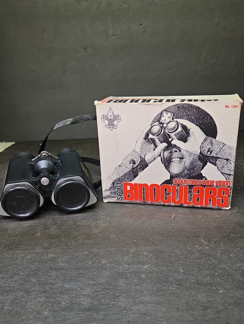 Vintage Boy Scouts Binoculars Adjustable Wide Vision With Box